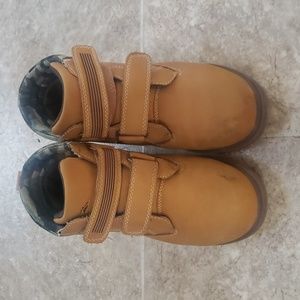 Deerstag Boy boots